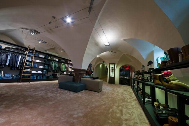 意大利 Maximilian 专卖店地中海风格设计[17P] (2).jpg