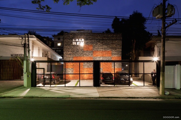 一半土砖一半简-圣保罗Casa REX个性办公空间设计-FGMF [29P] (20).jpg
