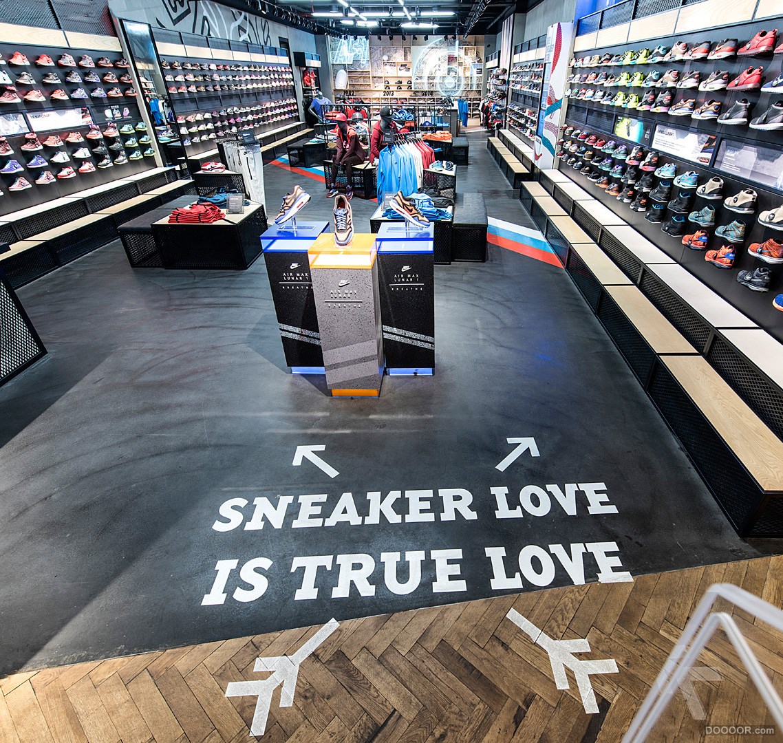 SNEAKS UP伊斯坦布尔运动鞋商店品牌视觉形象设计-Ipek Eris [12P] (11).jpg