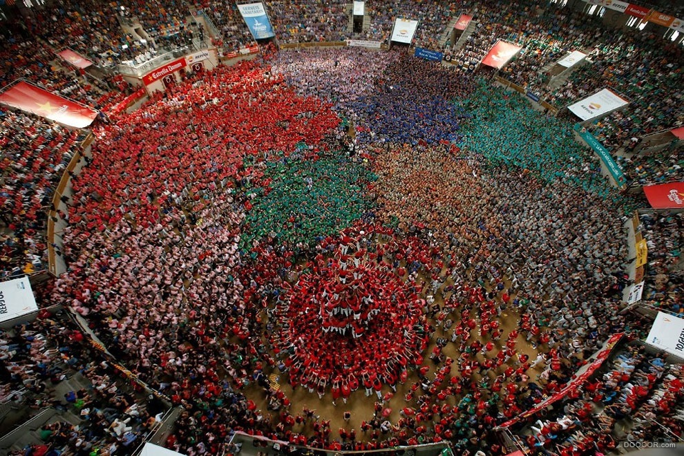 CATALONIA`s HUMAN TOWERS [21P] (8).jpg