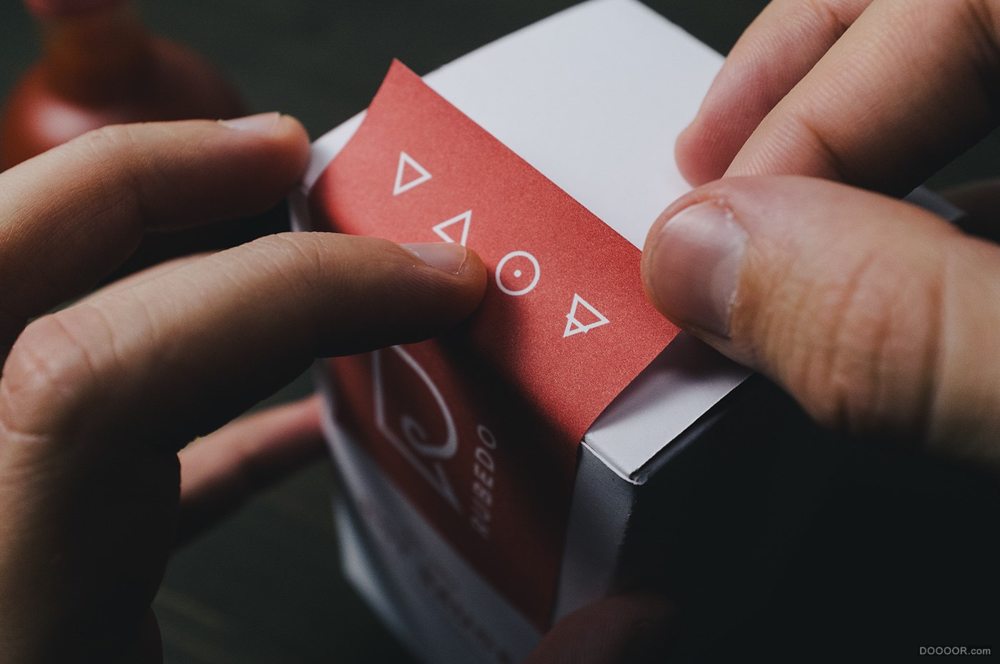 RUBEDO炼金术师秘方辣椒酱品牌包装设计-Stefan Andries [28P] (21).jpg