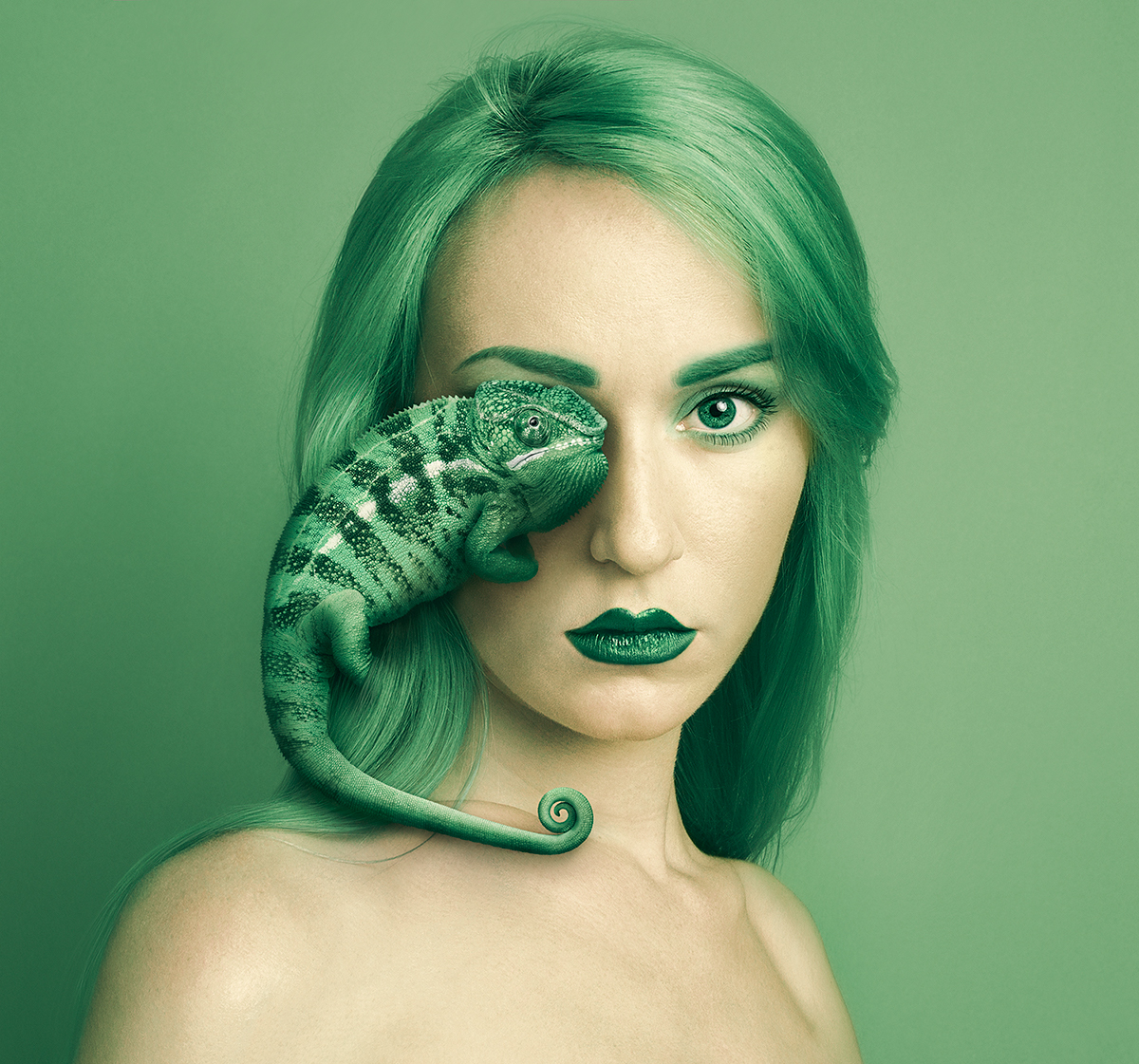 人与动物自画像-Flora Borsi-[11p]10.jpg