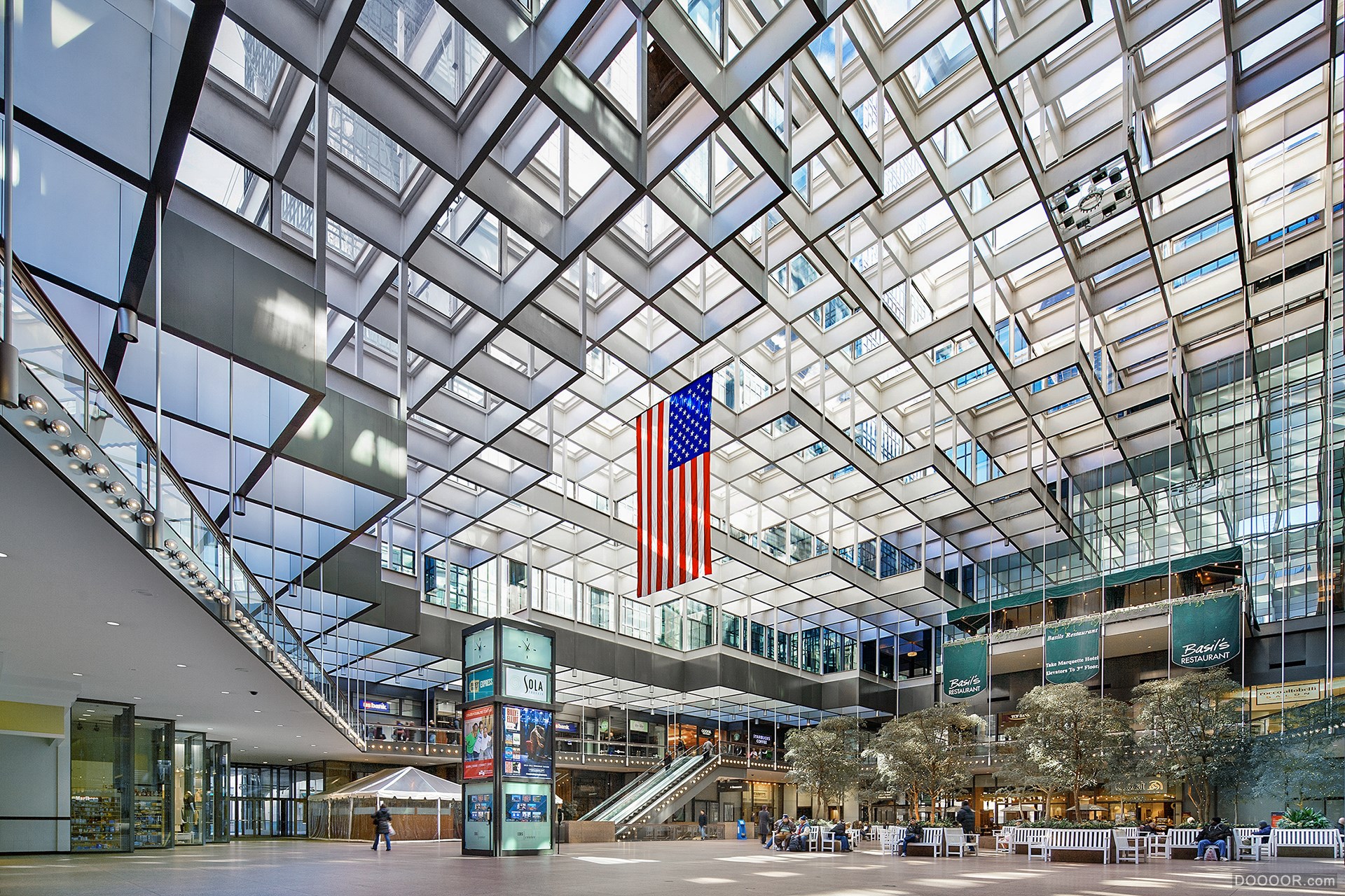 IDS Crystal Court美国水晶阁酒店设计-Phillip Johnson w &amp; Edward Baker Associates .jpg