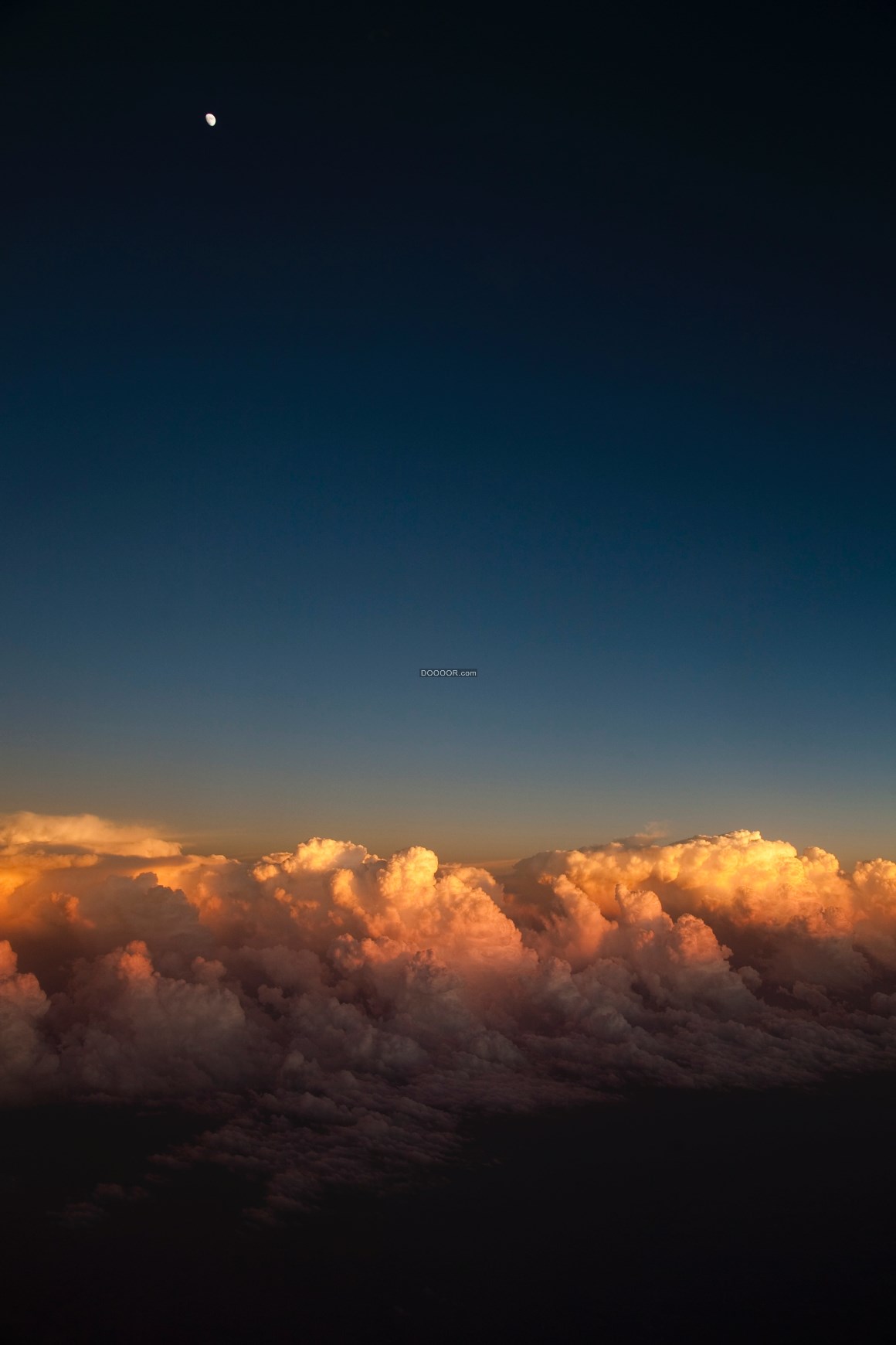 00172_云层上面的美丽的天空.jpg
