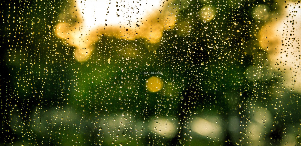 02538_背景花纹素材设计雨过天晴后雨水残留在玻璃上让人无法看清外面清新的世界.jpg.jpg