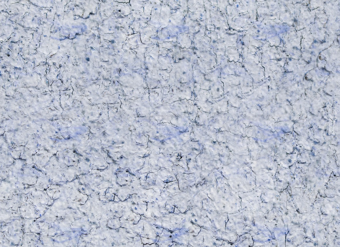03587_蓝色的废纸折叠后形成不规则的纹路背景花纹素材设计.jpg