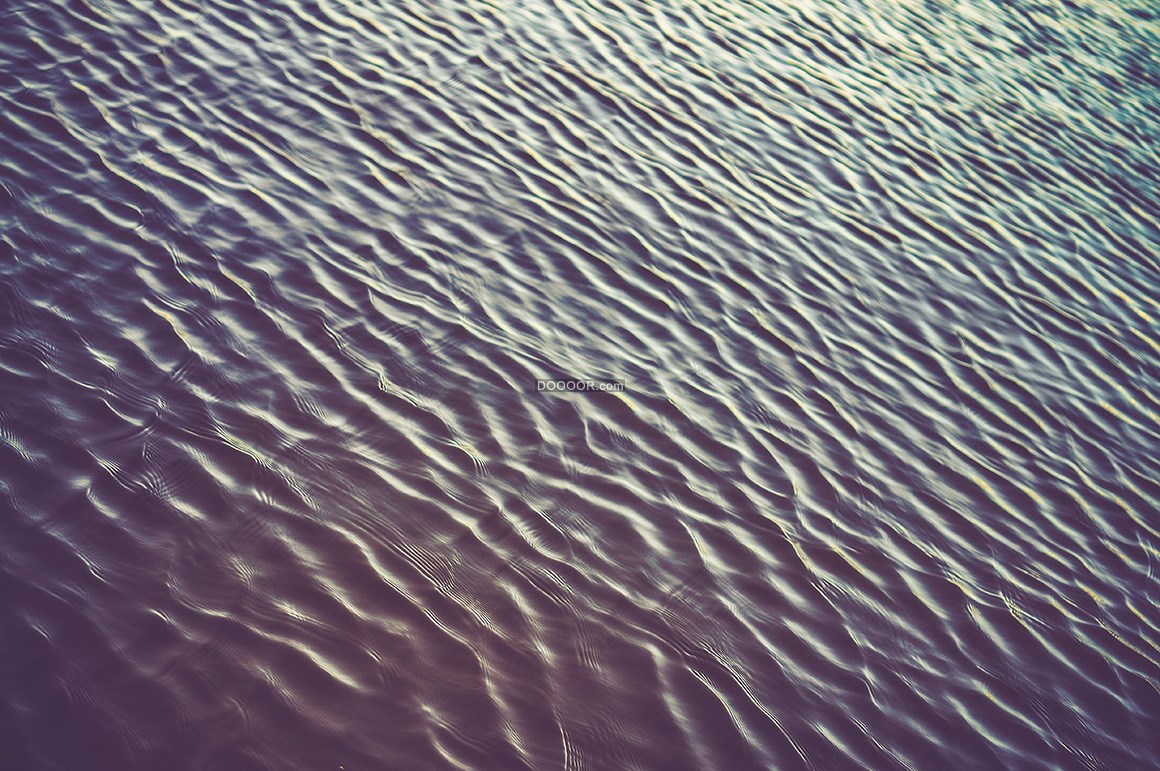 05439_青色的水面上波光粼粼自然风景素材设计.jpg