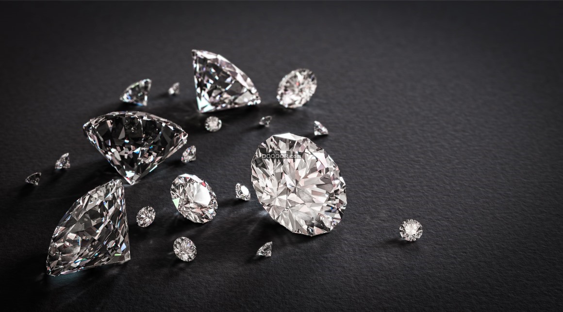 黑色的桌面上几颗璀璨的钻石耀眼夺目 