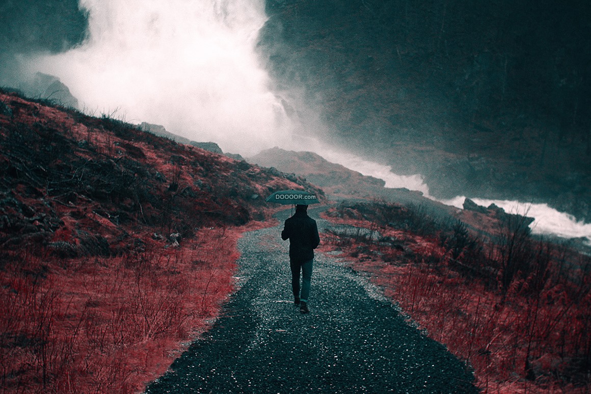 08802_雨水漫步漫山遍野红色的树叶乌云滚滚萧瑟寒冷的秋季.jpg