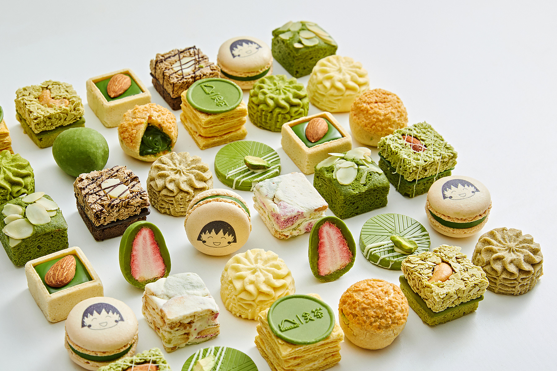 关茶ちびまる子ちゃん春节联名茶菓子礼盒 on Behance-10.jpg