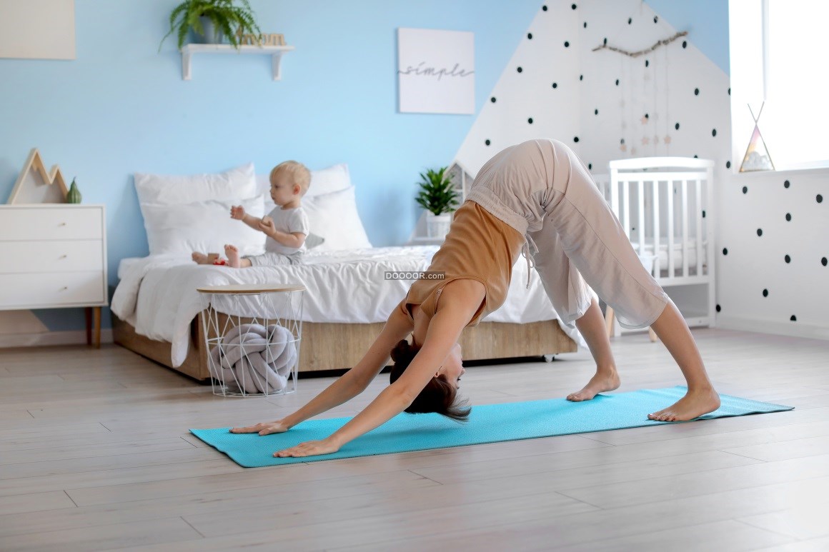 适合床上练习的瑜伽动作 - 体格瑜伽
