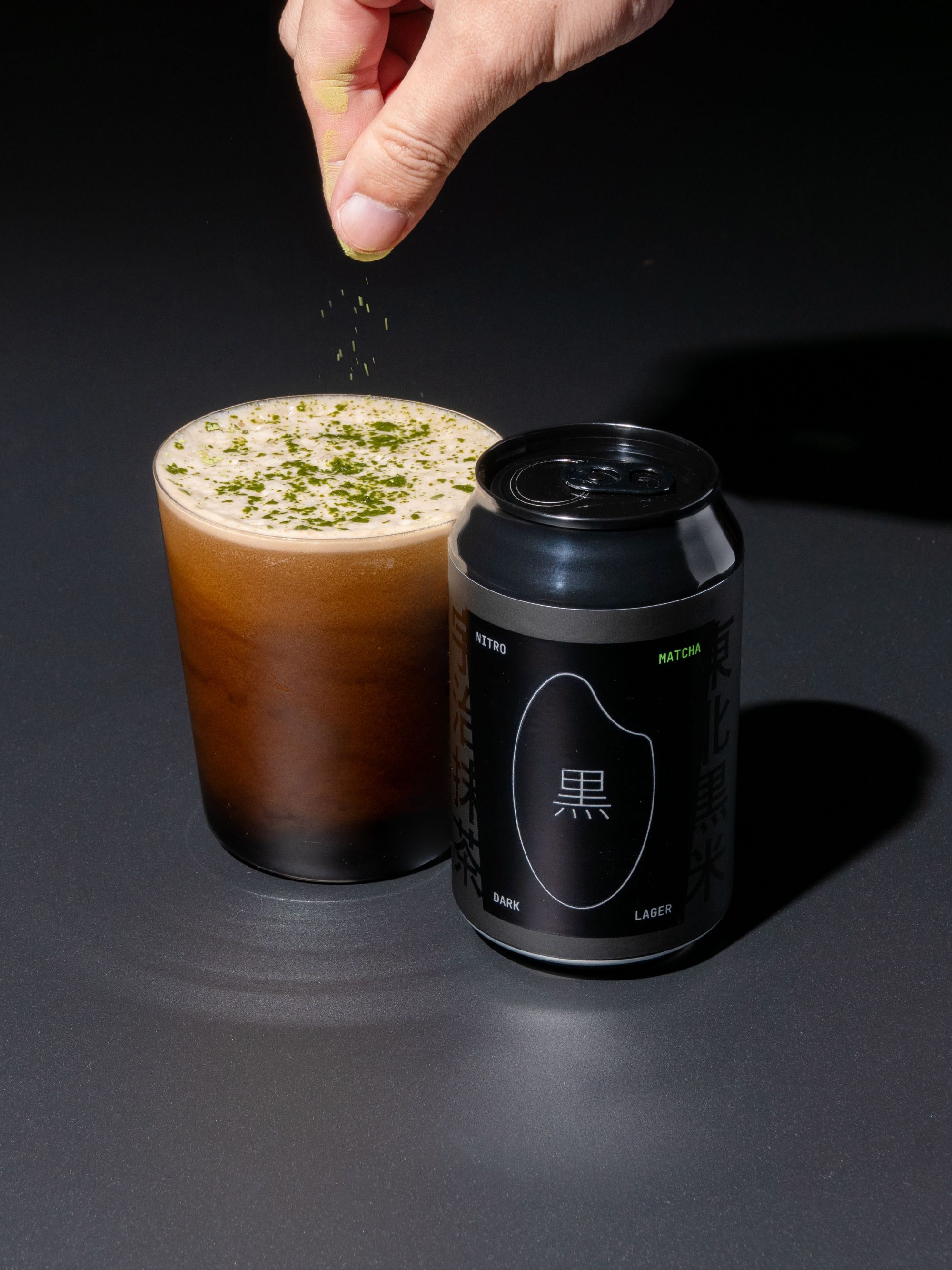 立吞酿造 黑曜日 氮气抹茶黑拉格 啤酒包装设计_23.jpg