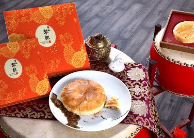 百年品牌台北犂记月饼包装设计 【酥心伴月系列】｜摩尼视觉原创